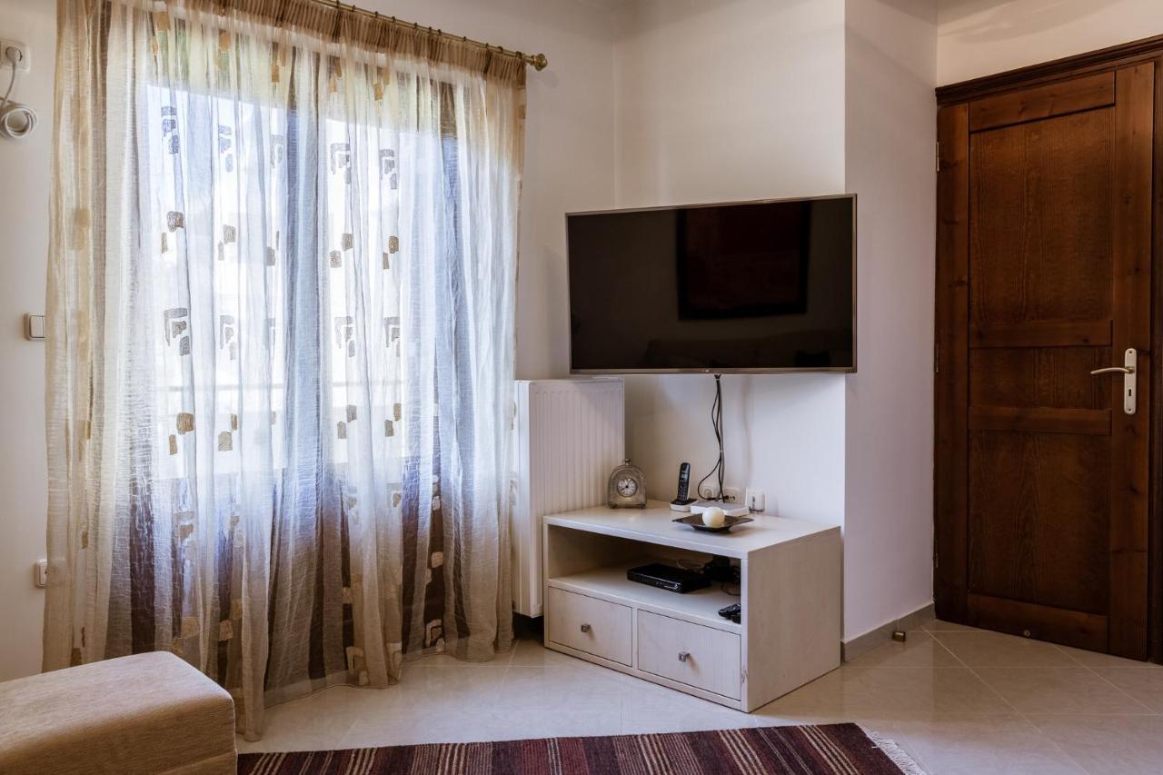 Cactus Maisonette Near Airport Villa Pórto Ráfti Екстериор снимка